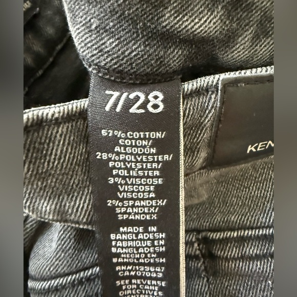 Kendall + Kylie Classic High Rise Straight Jeans - Picture 5 of 5